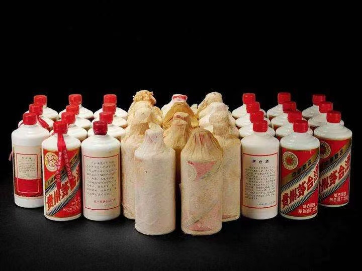 华蓥老酒回收上门哪里回收(附近上门回收茅台酒）?